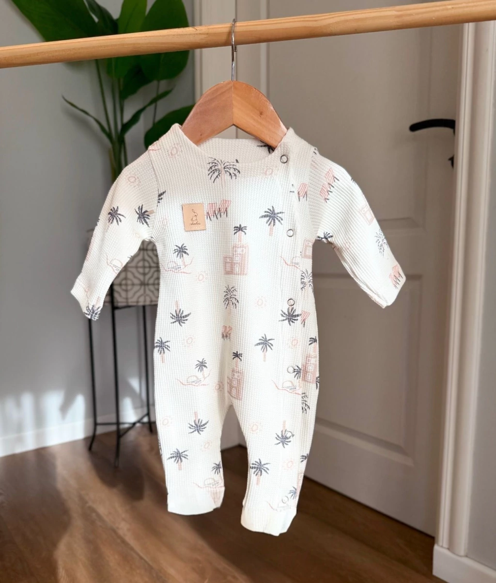 ENTERITO SIN PIE WAFFLE PALMERAS – Pañalera Belyan